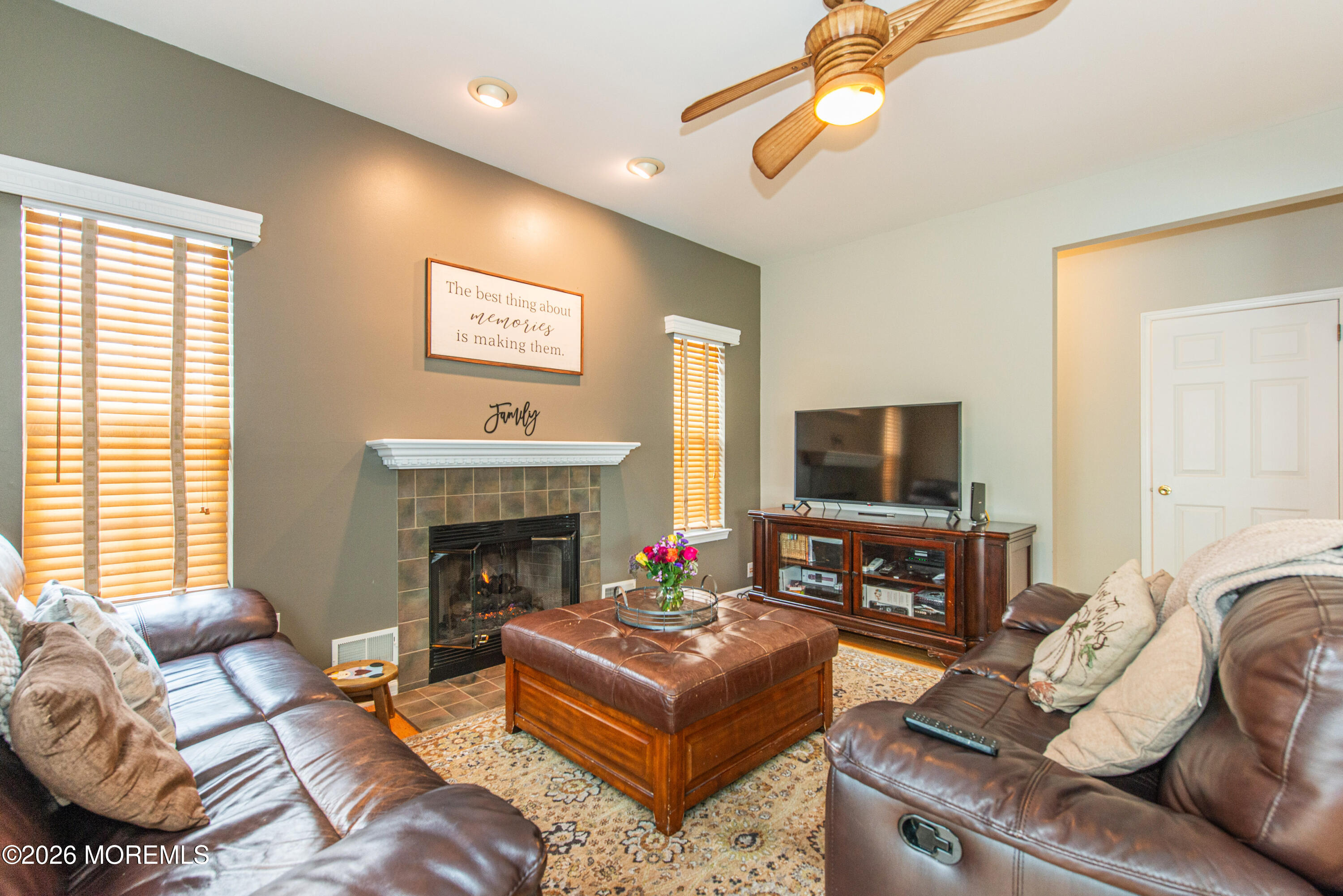 91 Nutmeg Road Aberdeen, NJ 07747 - Photo 16 of 33 16