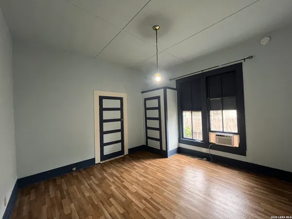$650 | 213 Cadwallader Street, Unit 2, San Antonio, TX 78212