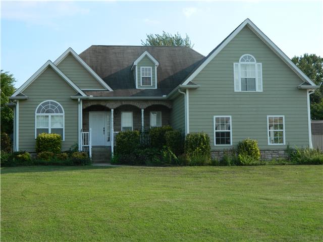 230 Curd Road Mount Juliet, TN 37122 - Photo 1 of 13 a front view of a house with garden