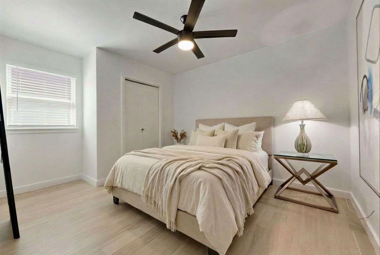 7902 Copano Drive Austin, TX 78749 - Photo 17 of 25 a bedroom with bed and a window