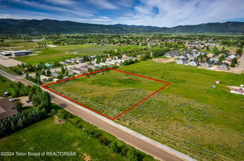 $1,200,000 | 850 South 17, Victor, ID 83455