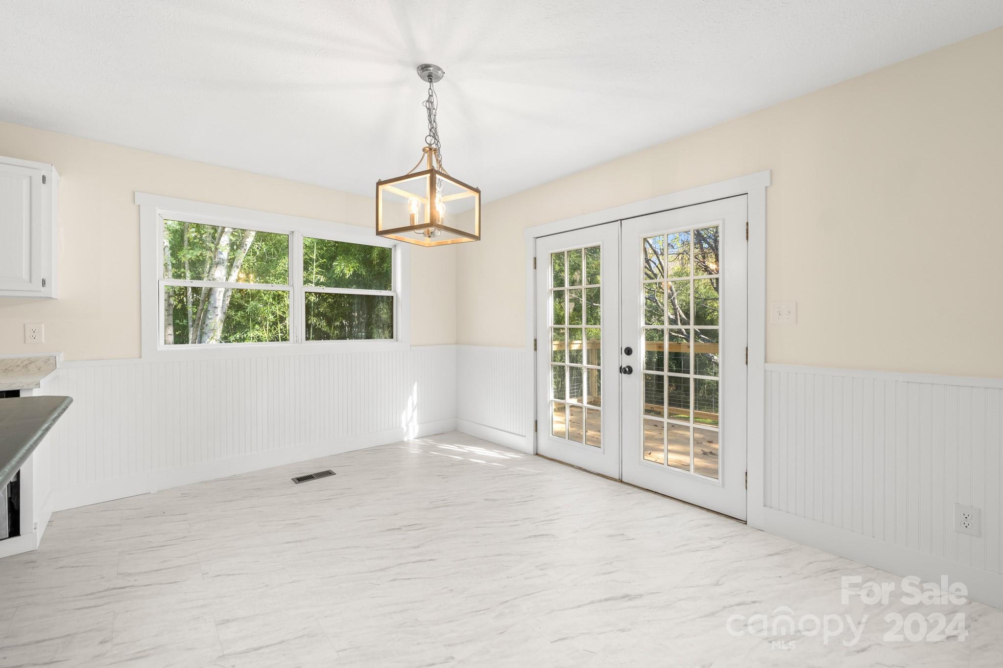 71 Cedar Street Canton, NC 28716 - Photo 16 of 43 Gallery Image 16