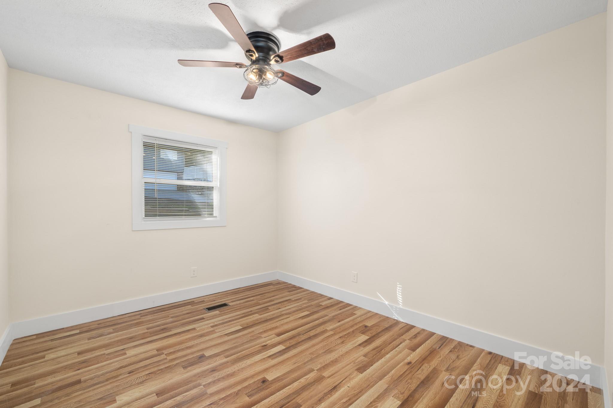 71 Cedar Street Canton, NC 28716 - Photo 24 of 43 Gallery Image 24
