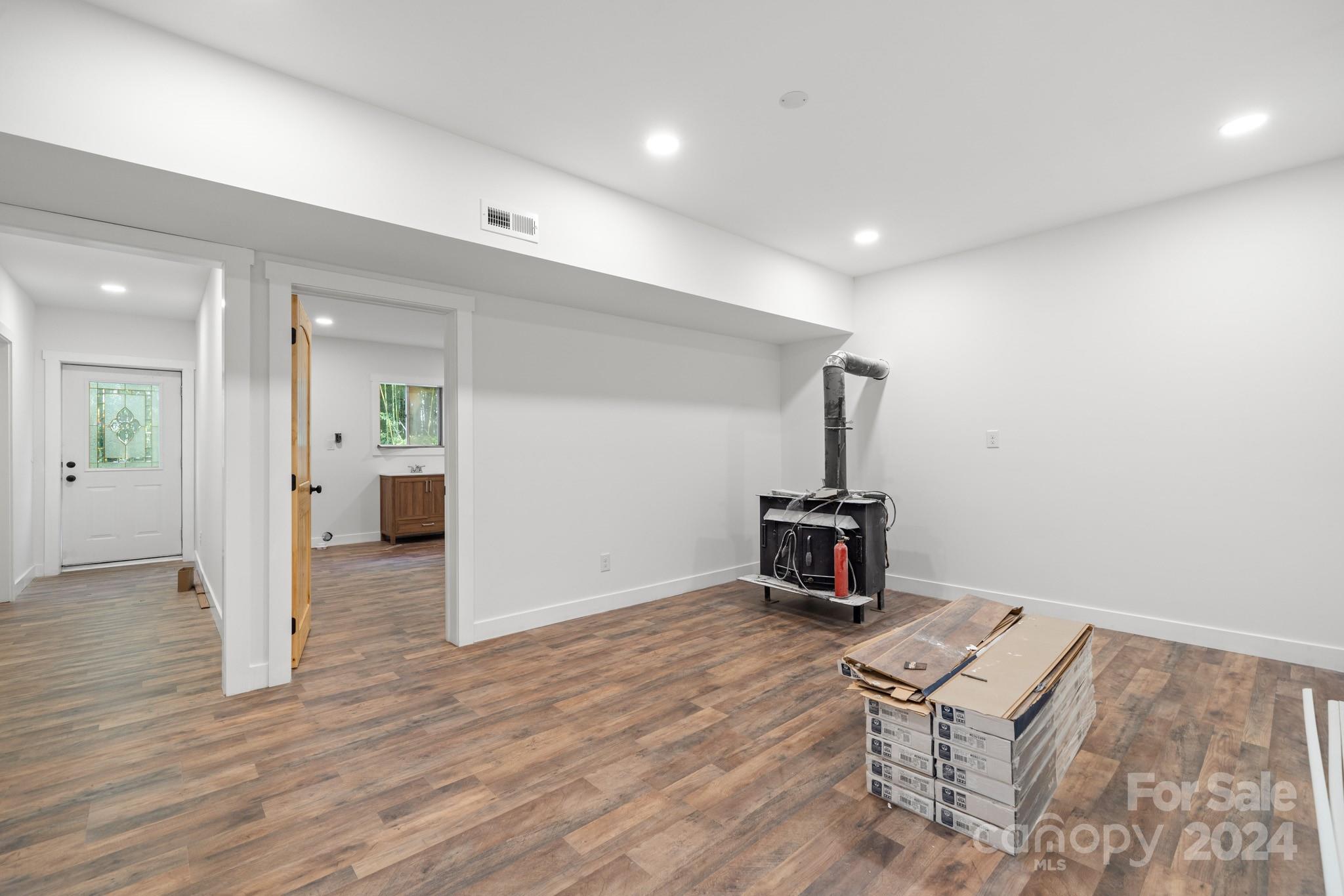 71 Cedar Street Canton, NC 28716 - Photo 30 of 43 Gallery Image 30