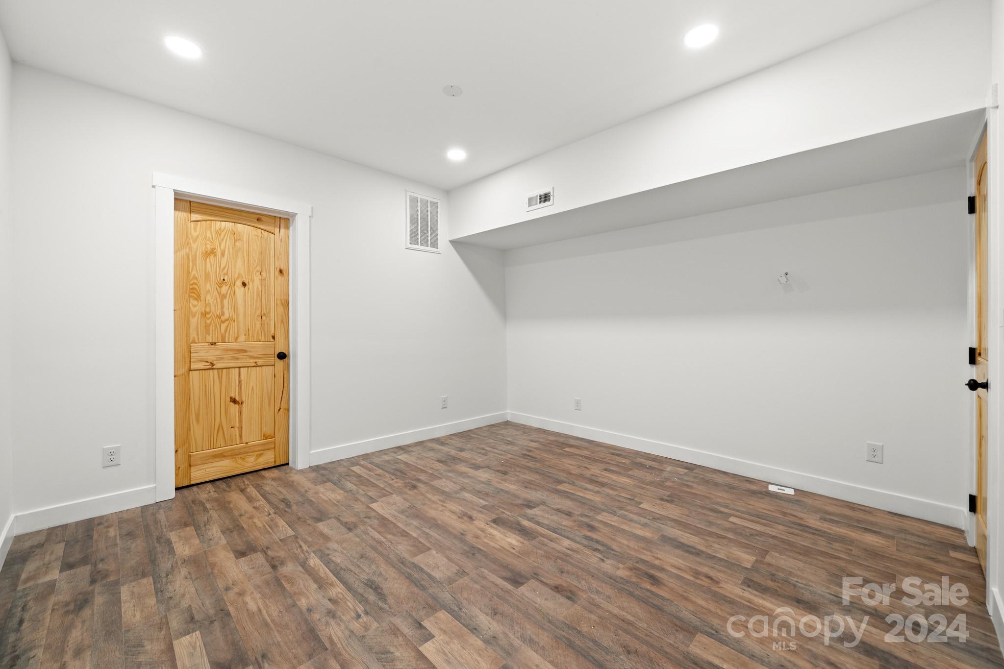 71 Cedar Street Canton, NC 28716 - Photo 33 of 43 Gallery Image 33