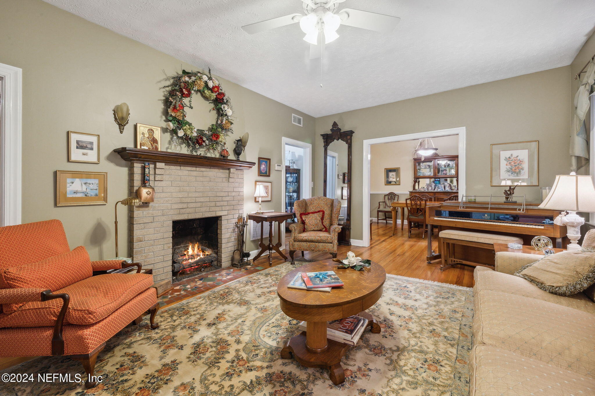 3237 Randall Street Jacksonville, FL 32205 - Photo 14 of 48 Living Room with Fireplace