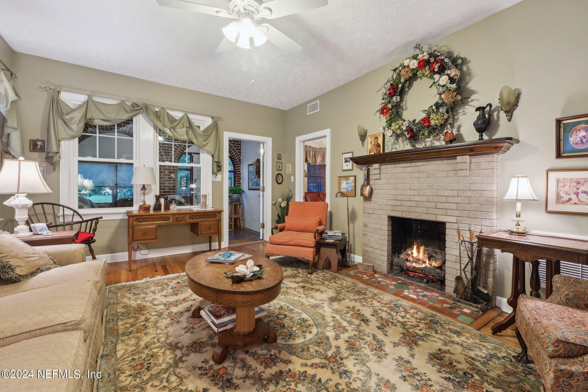 3237 Randall Street Jacksonville, FL 32205 - Photo 16 of 48 Living Room