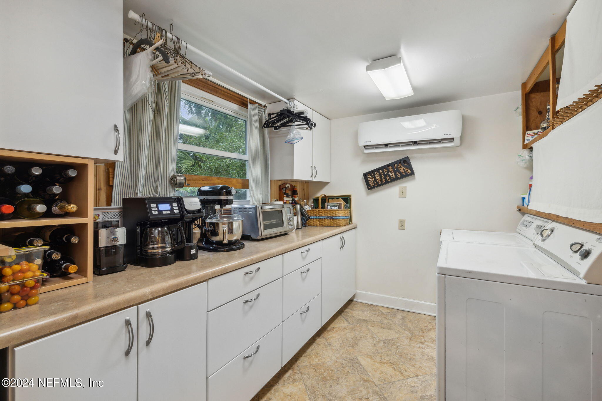 3237 Randall Street Jacksonville, FL 32205 - Photo 30 of 48 Butlers Pantry/Laundry