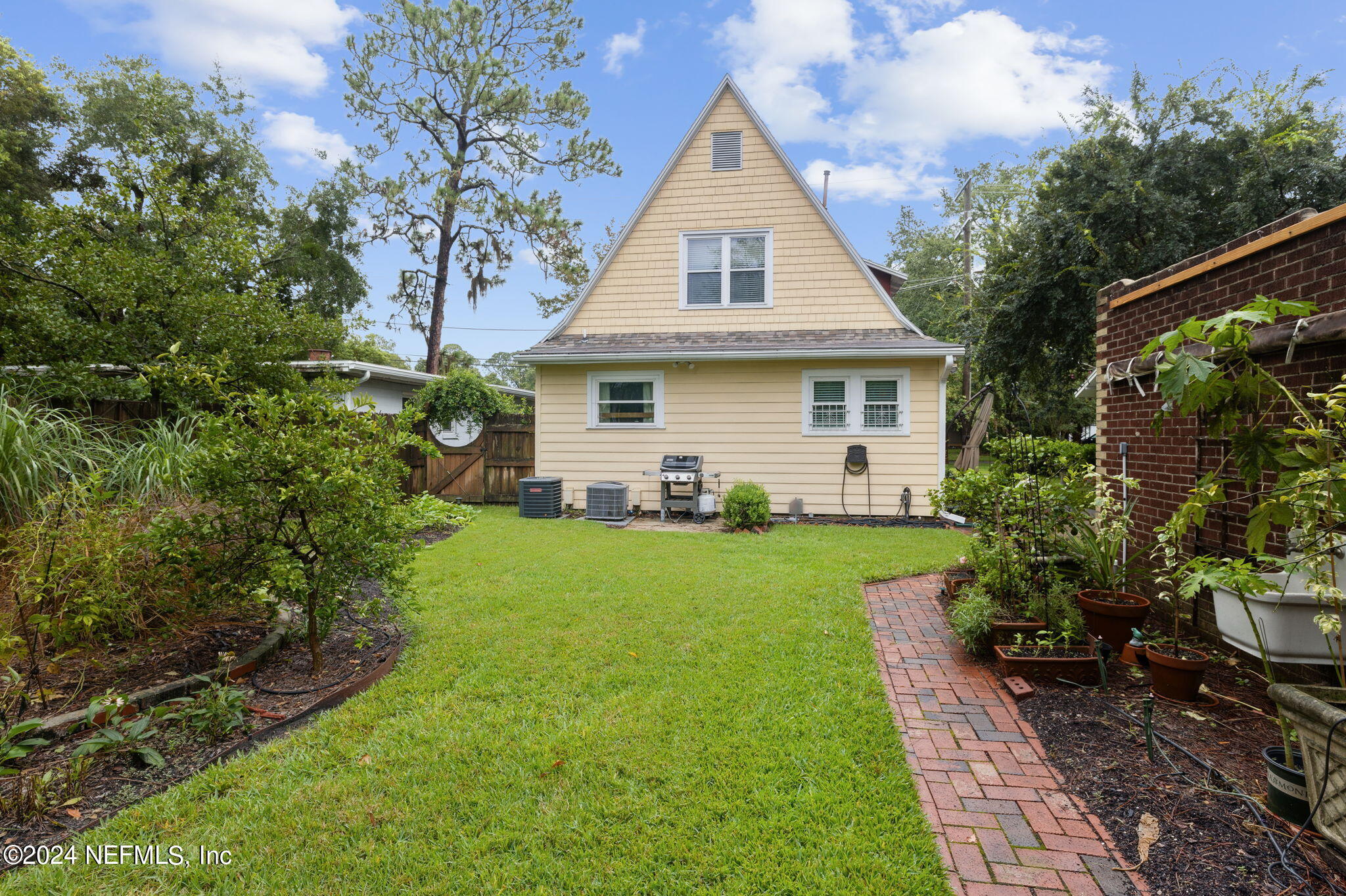 3237 Randall Street Jacksonville, FL 32205 - Photo 48 of 48 Large backyard