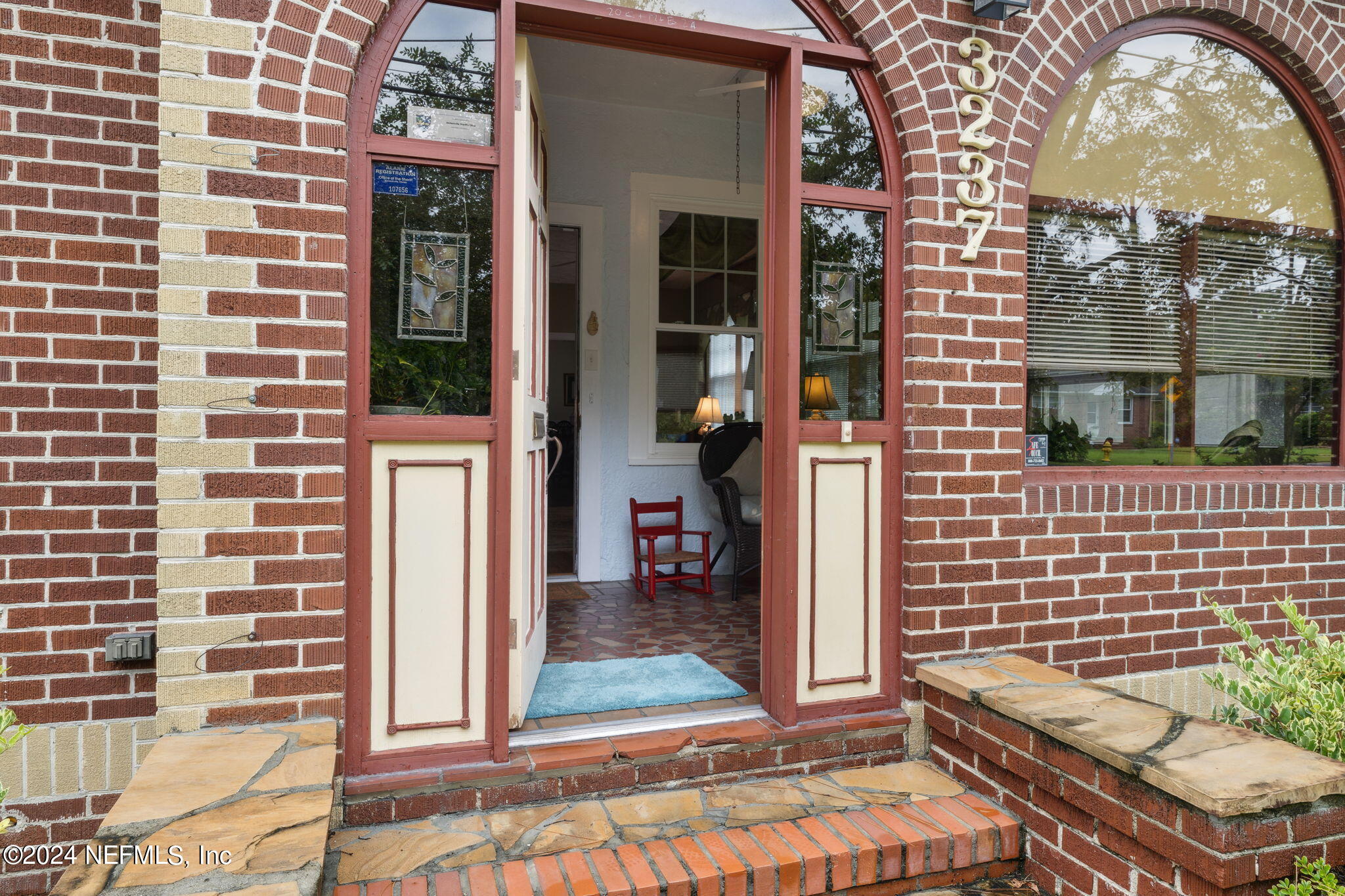 3237 Randall Street Jacksonville, FL 32205 - Photo 9 of 48 Entry