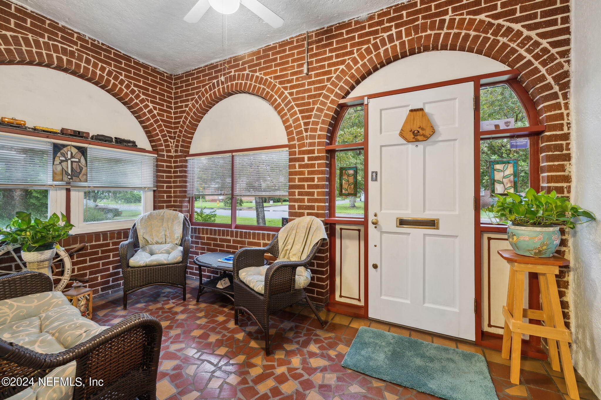 3237 Randall Street Jacksonville, FL 32205 - Photo 10 of 48 Enclosed Porch