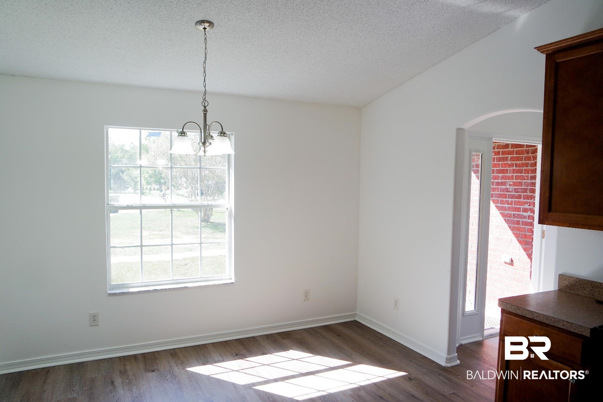 6 Martin Circle Foley, AL 36535 - Photo 4 of 26