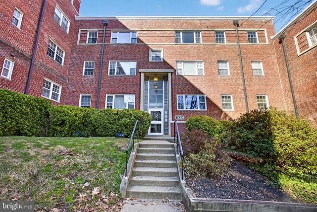$365,000 | 1320 Fort Myer Drive, Unit 824, Arlington, VA 22209