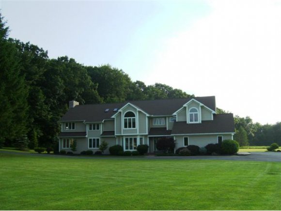 671 Brotzman Road Binghamton, NY 13901 - Photo 1 of 24 Gallery Image 1