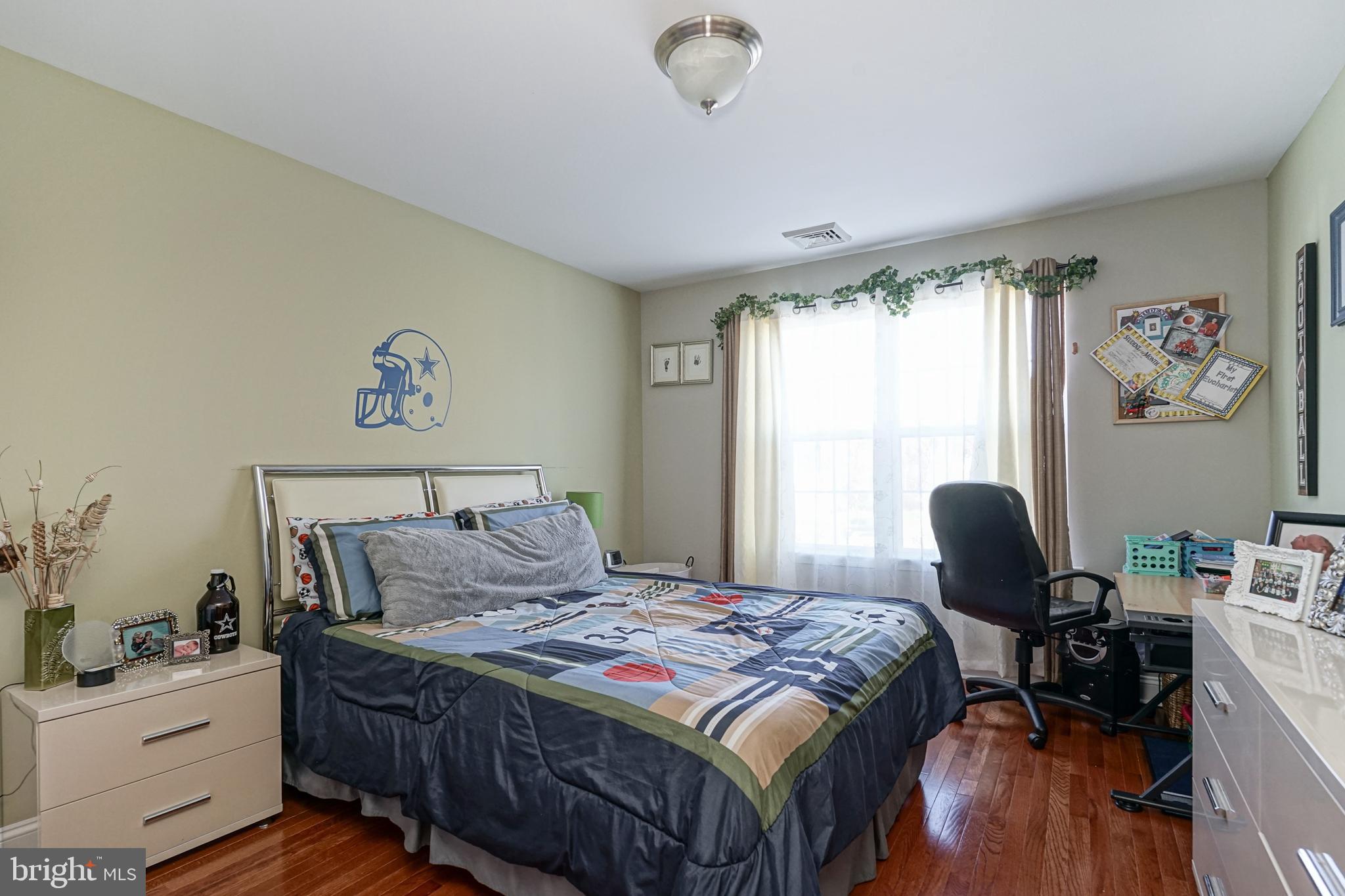 966 Honeysuckle Road Williamstown, NJ 08094 - Photo 9 of 44 Gallery Image 9