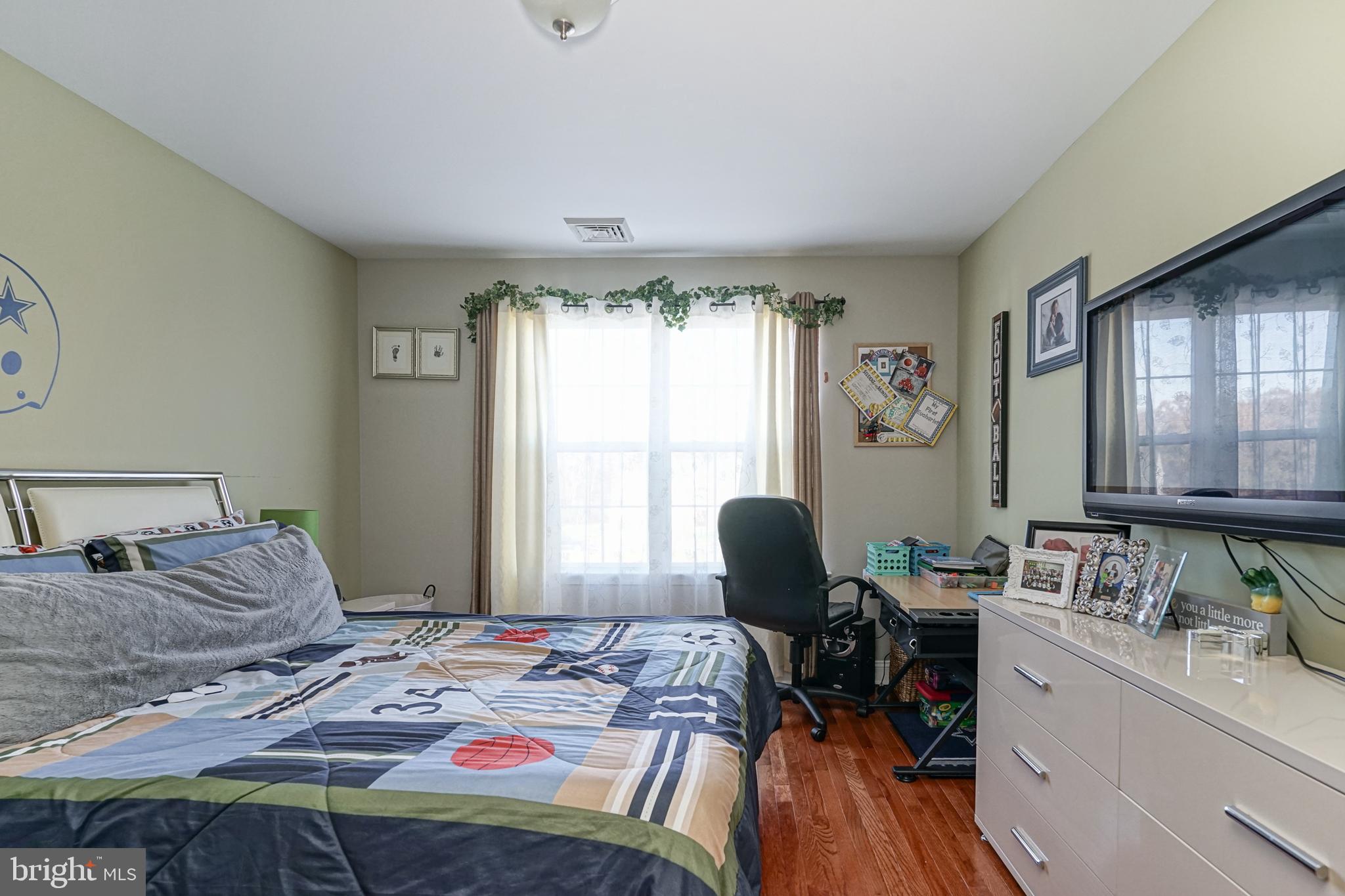 966 Honeysuckle Road Williamstown, NJ 08094 - Photo 10 of 44 Gallery Image 10
