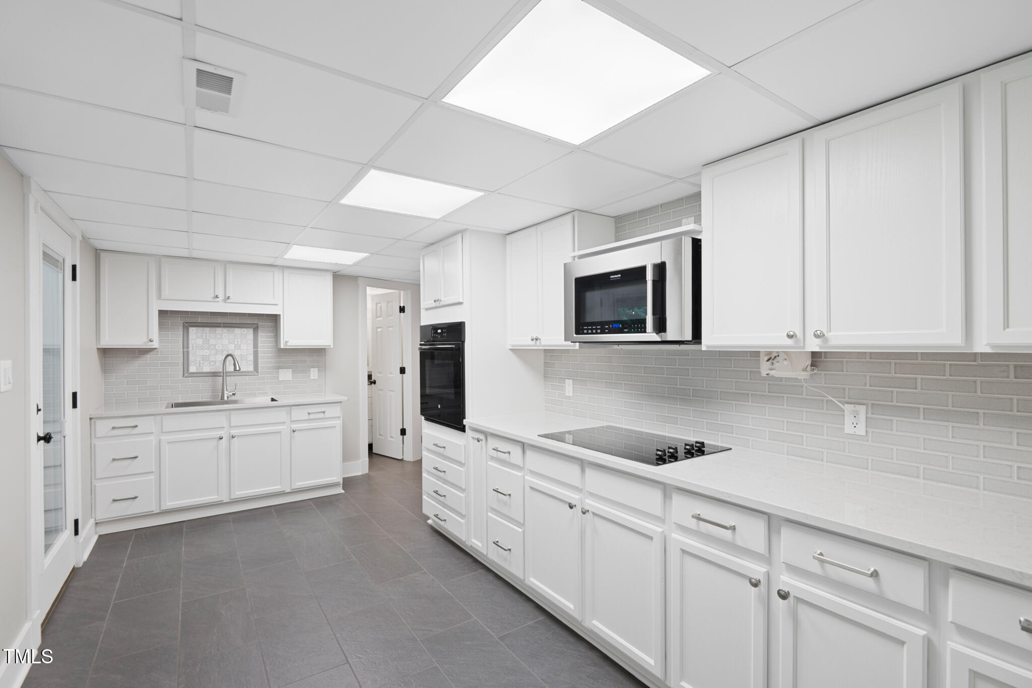 8608 Valley Brook Drive Raleigh, NC 27613 - Photo 48 of 74 DSC_0451