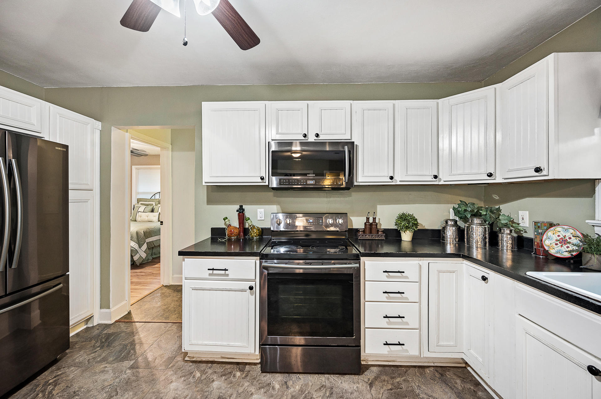 119 Newington Road Summerville, SC 29485 - Photo 12 of 38 119Newington-13