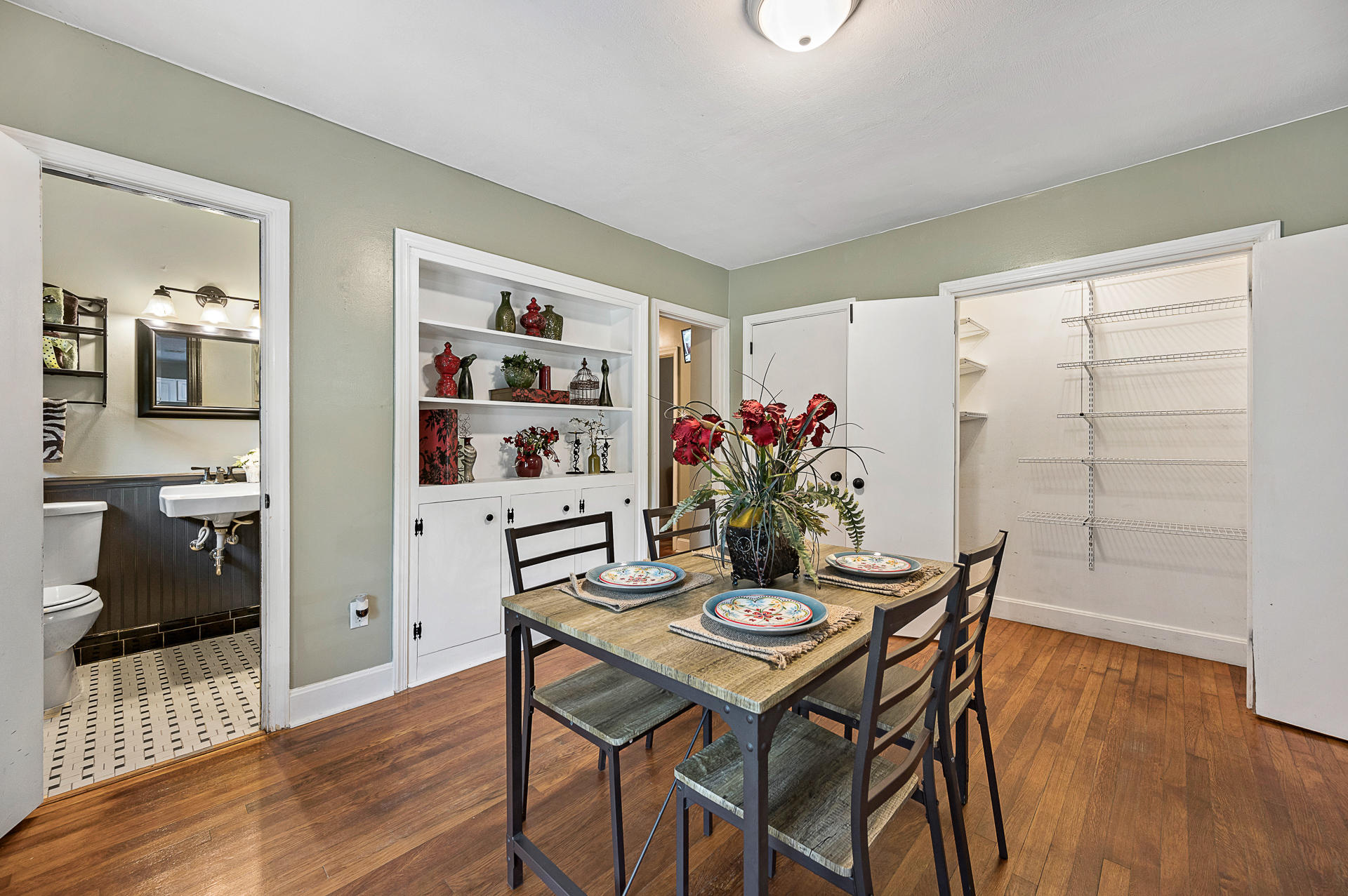 119 Newington Road Summerville, SC 29485 - Photo 14 of 38 119Newington-15