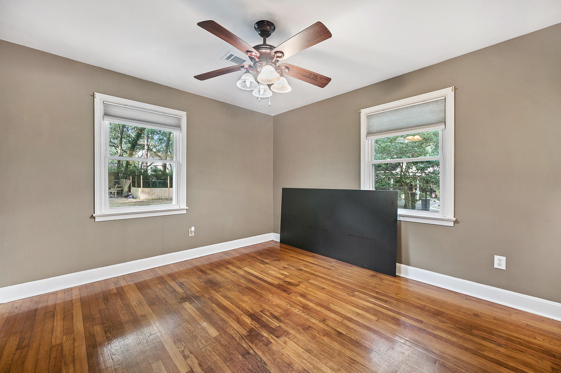 119 Newington Road Summerville, SC 29485 - Photo 23 of 38 119Newington-24
