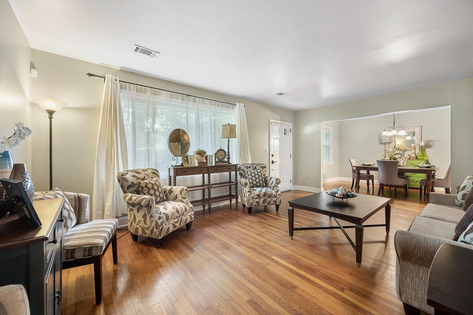 119 Newington Road Summerville, SC 29485 - Photo 5 of 38 119Newington-06