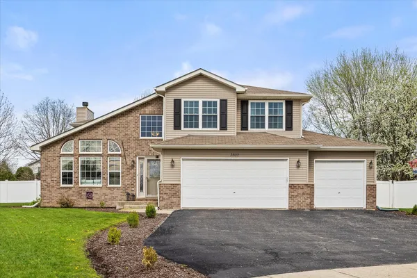 $435,000 | 3502 Indian Head Lane, Joliet, IL 60435