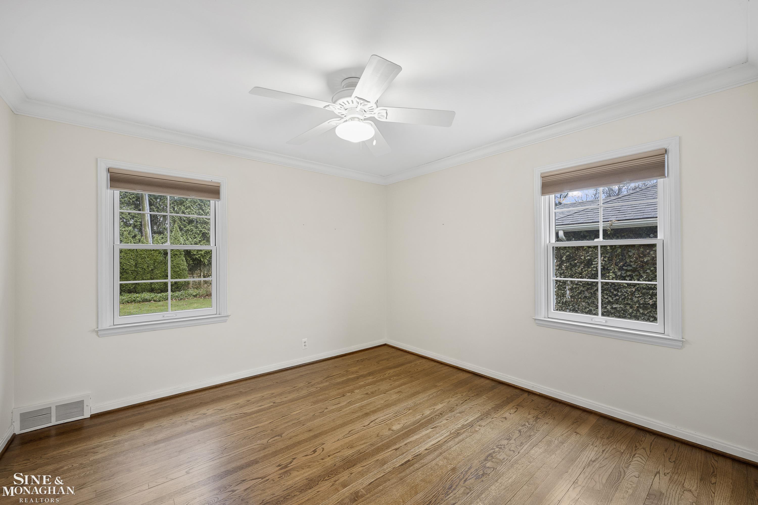 325 Stephens Road Grosse Pointe Farms, MI 48236 - Photo 15 of 41