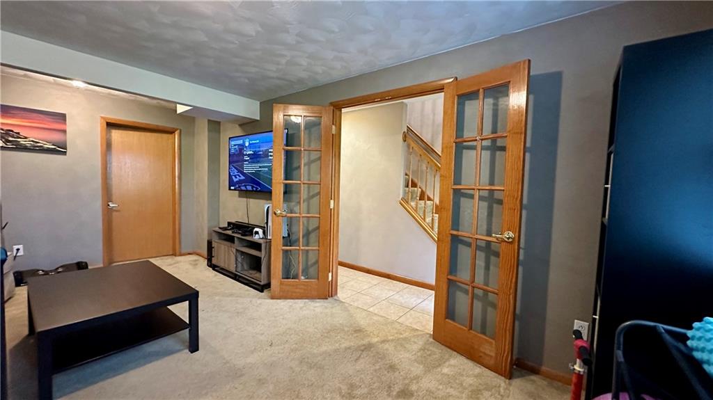 6949 Shannon Road Verona, PA 15147 - Photo 31 of 49