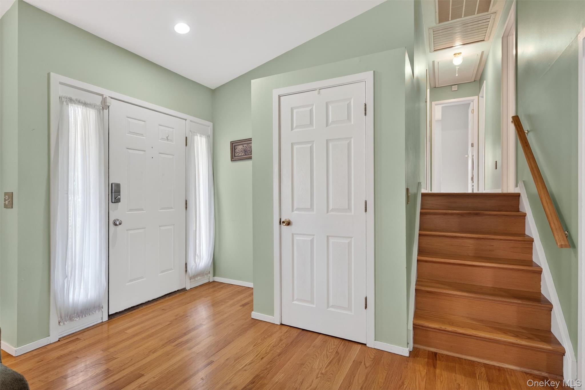 25 Bull Road Washingtonville, NY 10992 - Photo 3 of 40