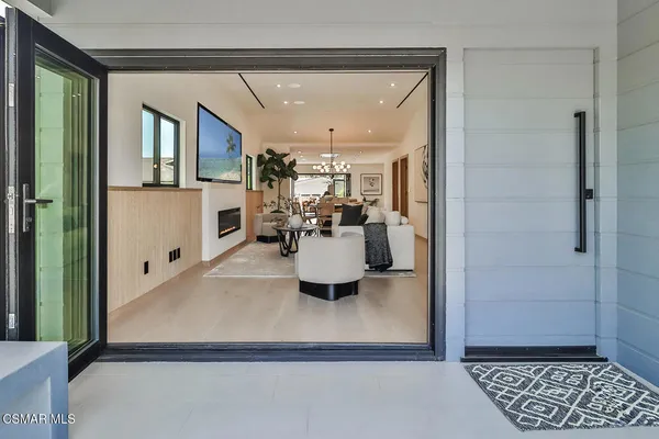 $2,199,000 | 514 West Washington Boulevard, Pasadena, CA 91103