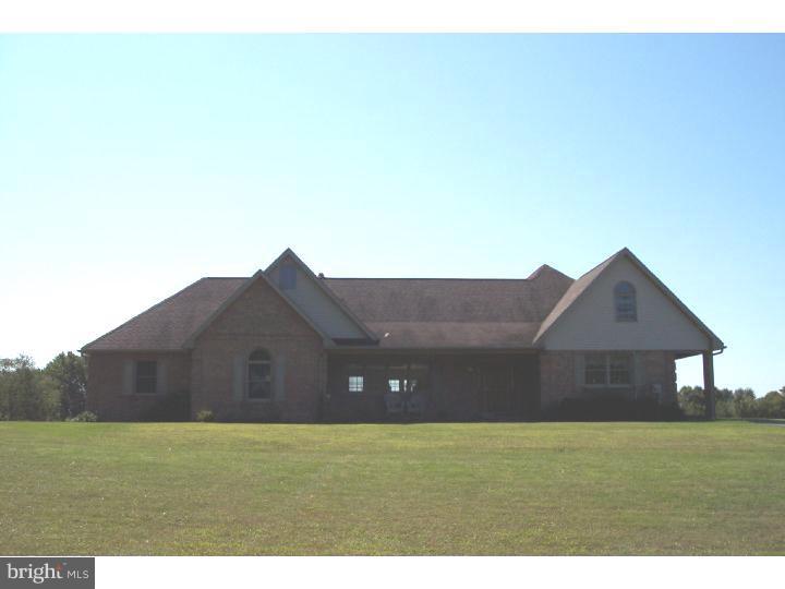 305 Blue Rocks Road Lenhartsville, PA 19534 - Photo 2 of 22 Exterior Side