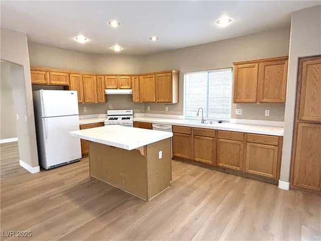 $1,950 | 7532 Frontier Ranch Lane, Las Vegas, NV 89113