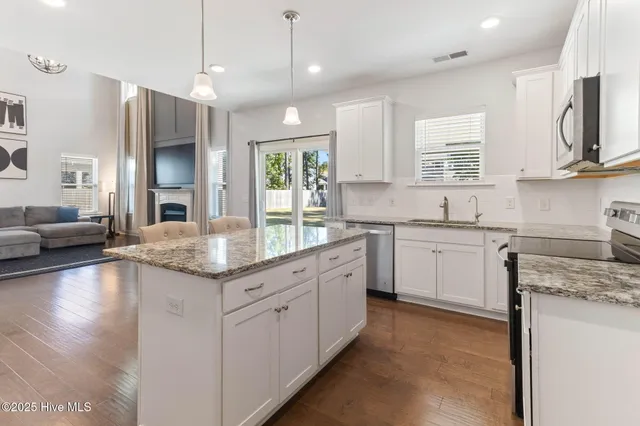 $499,000 | 362 West Goldeneye Lane, Sneads Ferry, NC 28460