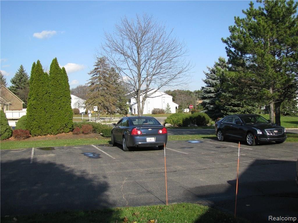 517 Tennyson Rochester, MI 48307 - Photo 54 of 54 1980-01-01 00.27