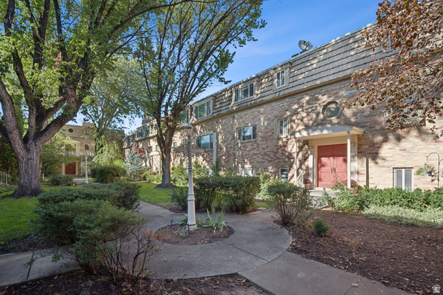 2220 East Murray Holladay Road, Unit 18 Holladay, UT 84117 - Photo 9 of 26
