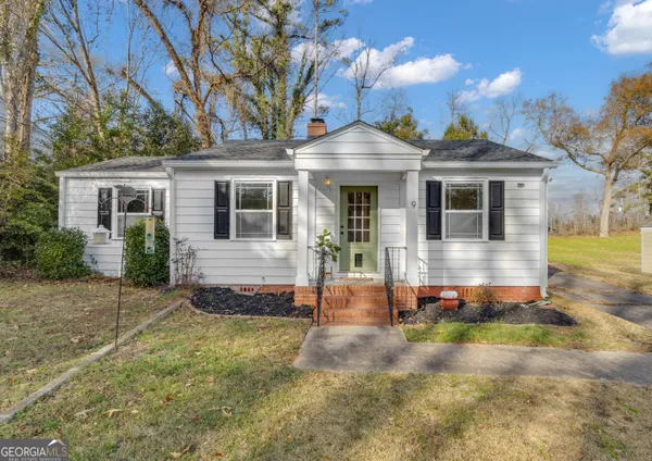 $1,975 | 9 Meridian Drive, Newnan, GA 30263