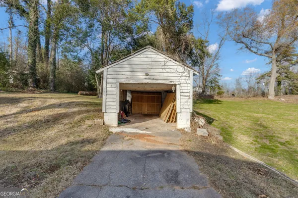 $1,975 | 9 Meridian Drive, Newnan, GA 30263