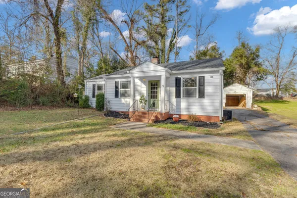 $1,975 | 9 Meridian Drive, Newnan, GA 30263