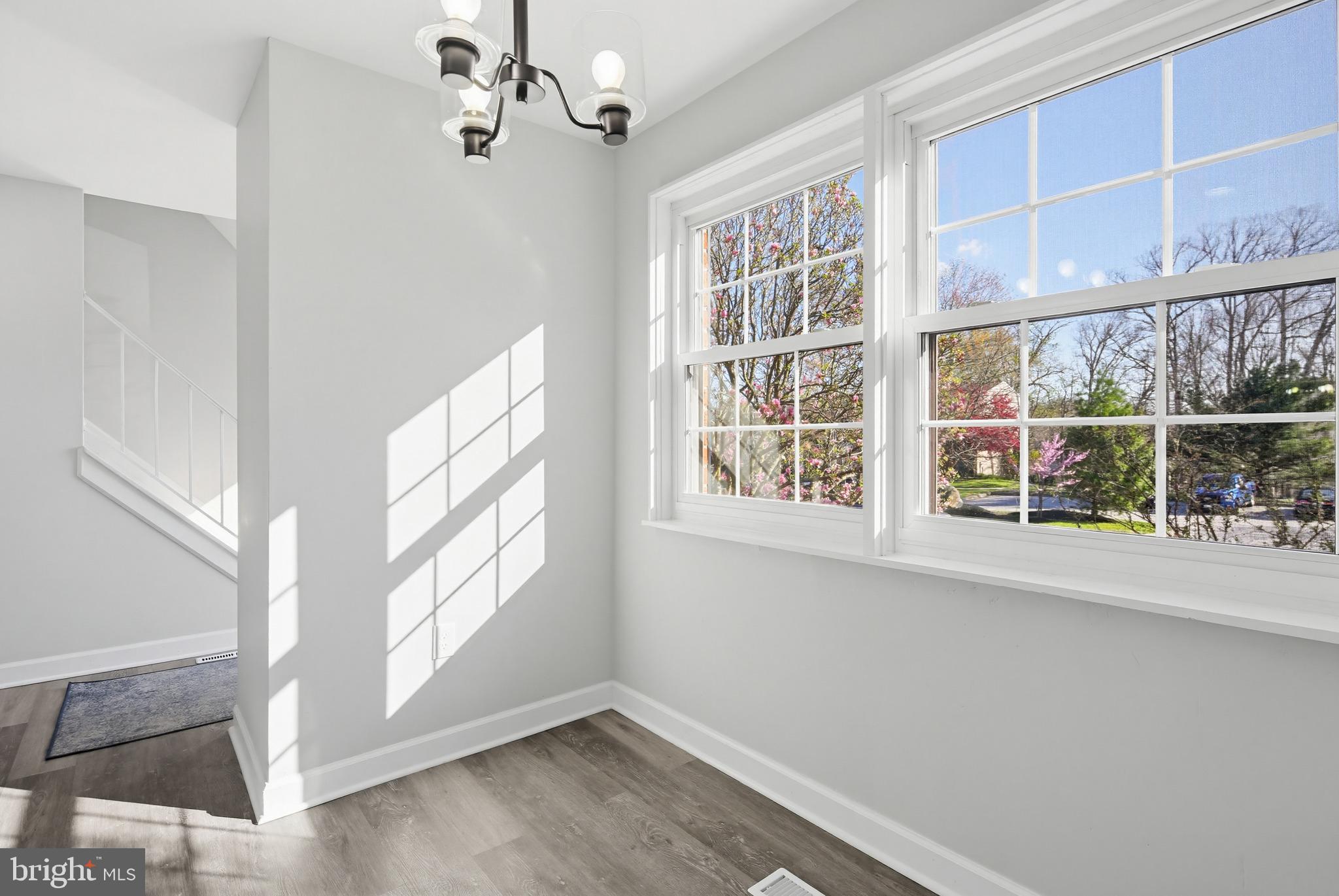 46 Kimball Ridge Court Baltimore, MD 21228 - Photo 4 of 25