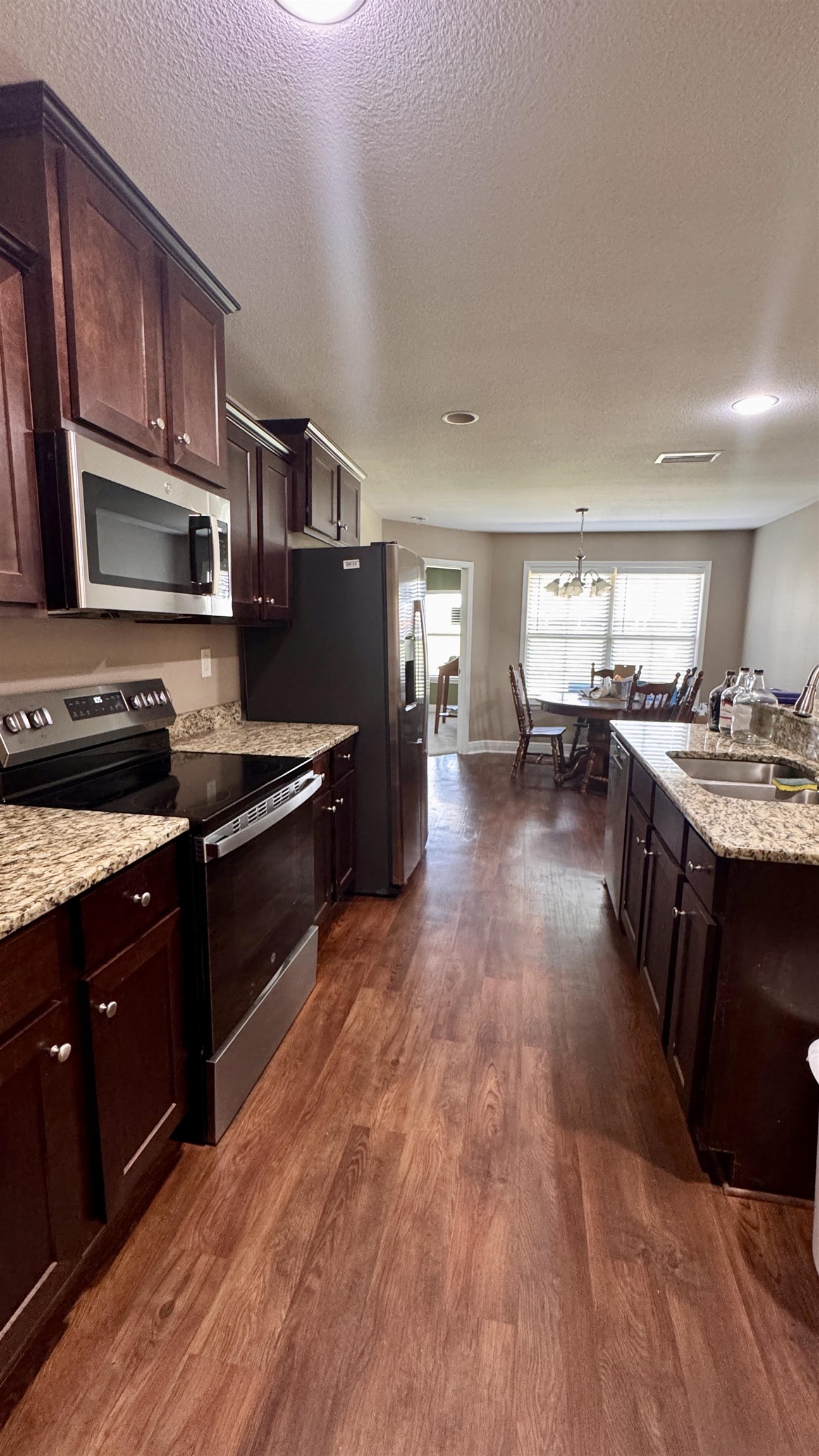 21668 Talbot Lane Robertsdale, AL 36567 - Photo 21 of 22 Kitchen