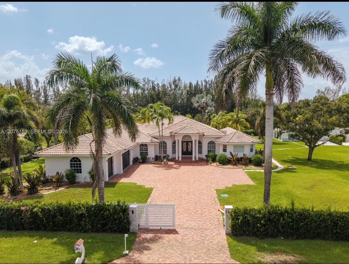 6101 Southwest 180th Terrace Southwest Ranches, FL 33331 - Photo 1 of 30 Gallery Image 1