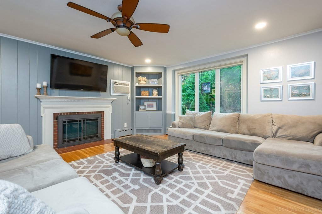 25 Cottage Street Hudson, MA 01749 - Photo 5 of 38 Gallery Image 5