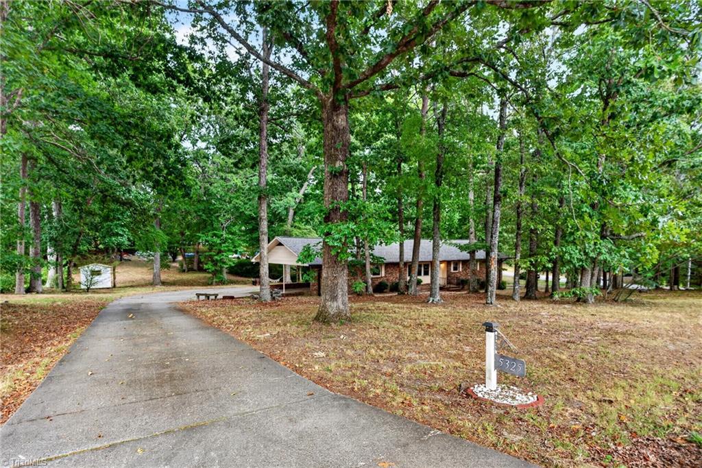5325 Audrey Road Greensboro, NC 27406 - Photo 5 of 23