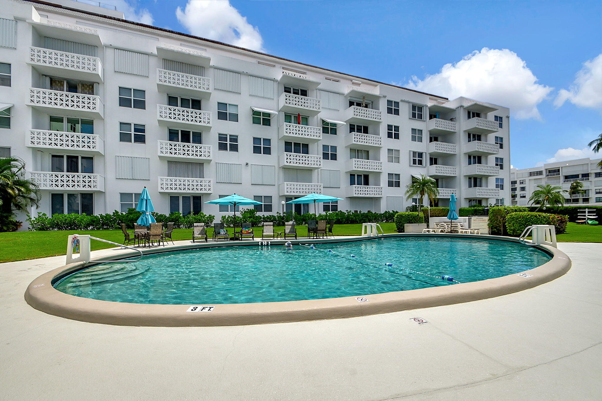 2840 South Ocean Boulevard, Unit 3020 Palm Beach, FL 33480 - Photo 29 of 40 a view of building with yard