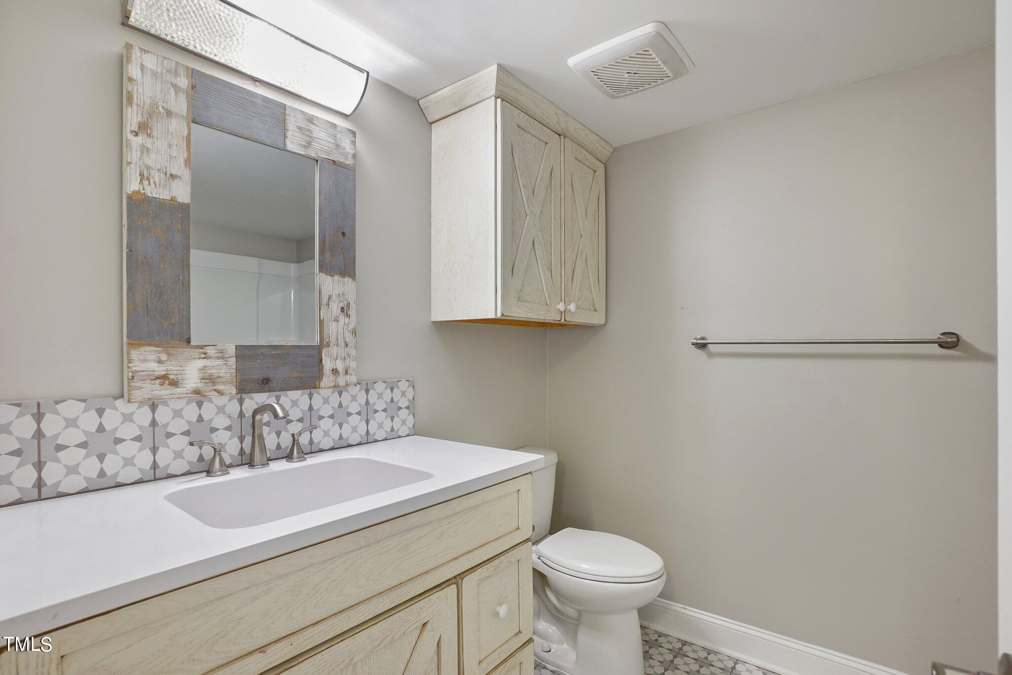 5104 Flint Ridge Place Raleigh, NC 27609 - Photo 11 of 16 Flint Ridge Pl 5104-011