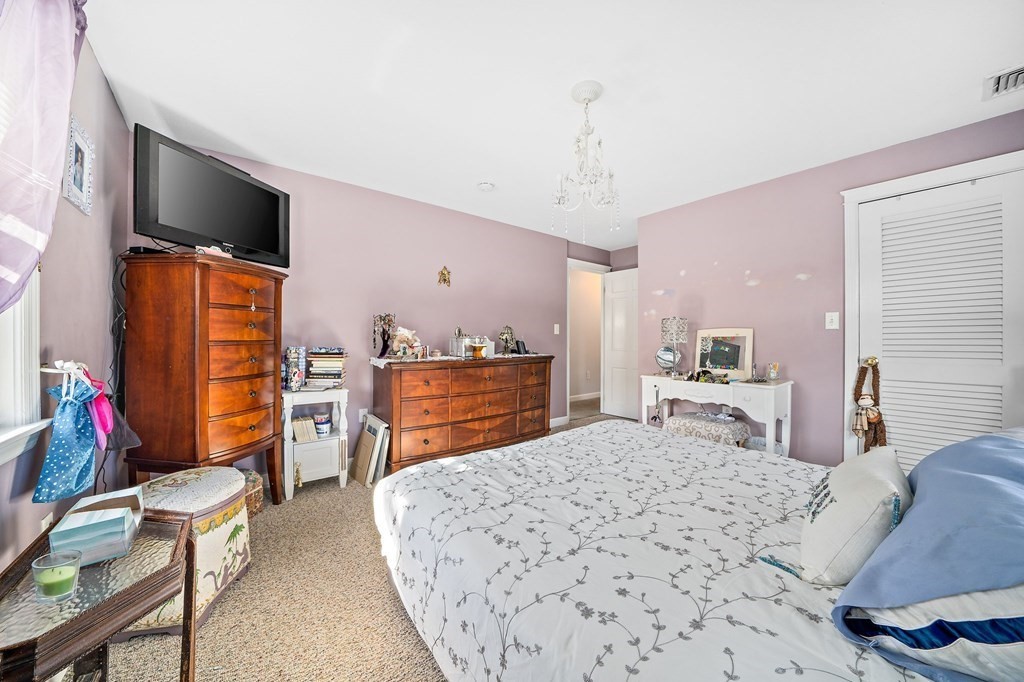 86 Windsor Road Weymouth, MA 02190 - Photo 20 of 42 Gallery Image 20