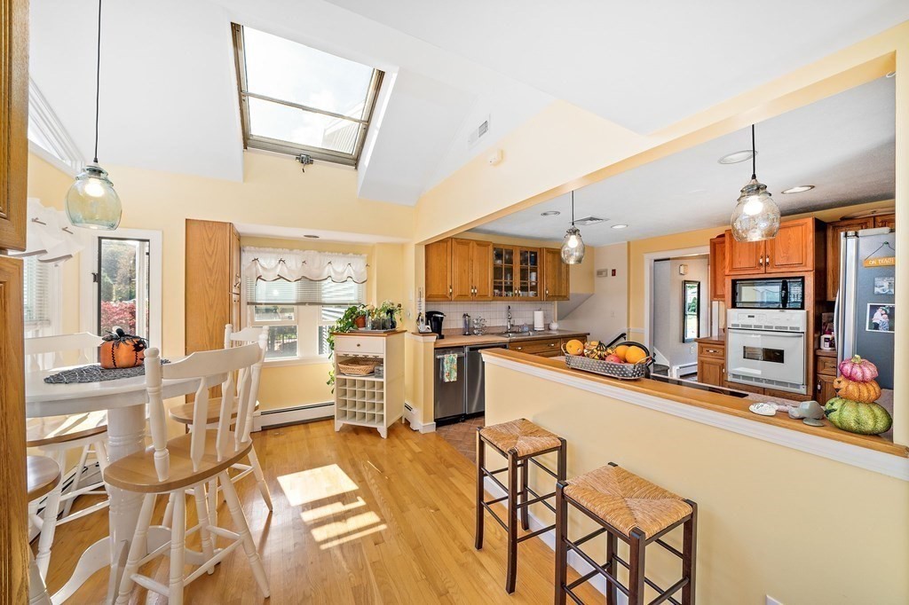 86 Windsor Road Weymouth, MA 02190 - Photo 10 of 42 Gallery Image 10