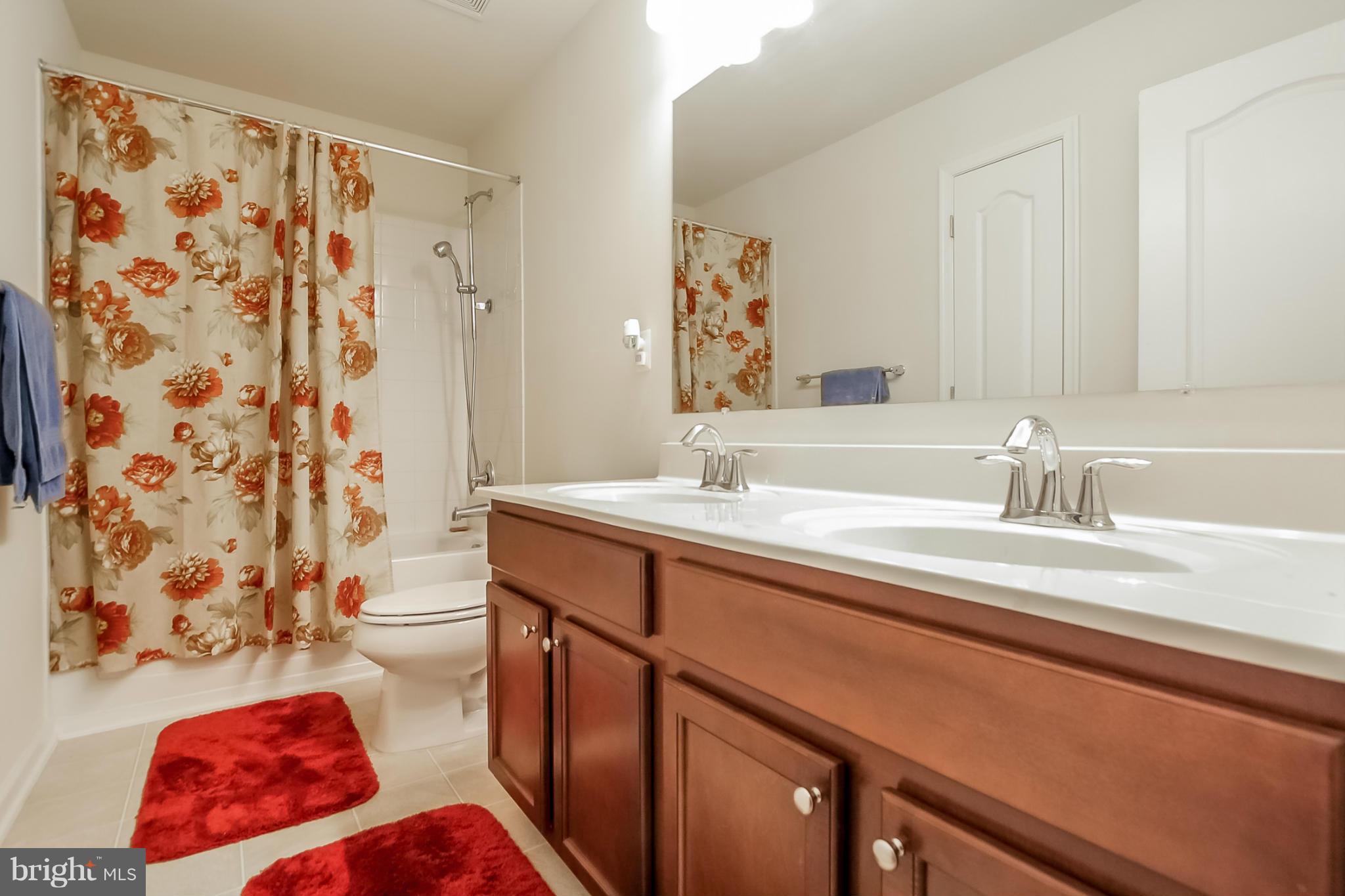 8575 Crooked Tree Lane Laurel, MD 20724 - Photo 16 of 19 Bath