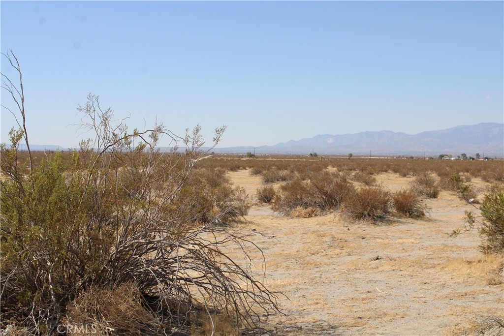 18-ac Lessing Avenue Adelanto, CA 92301 - Photo 12 of 17 a view of ocean view and mountain