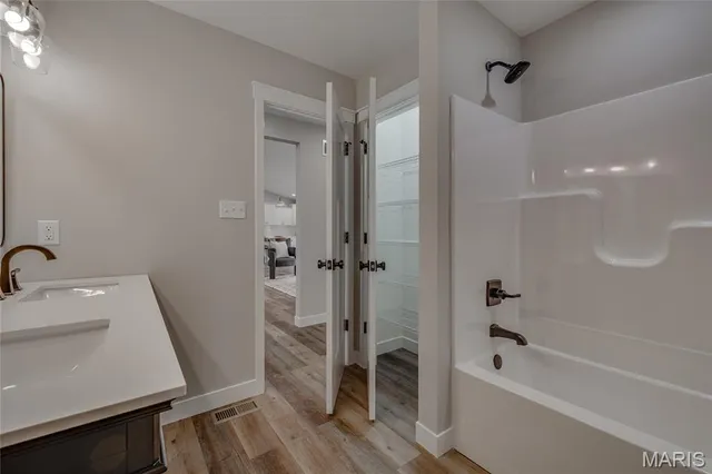 $550,000 | 3555 Weatherby Lane, Farmington, MO 63640